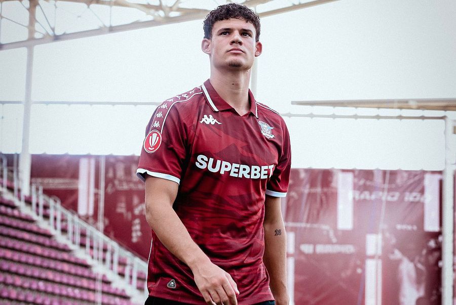 Raul Stanciu, presented by Rapid // Photo: Facebook @ FC Rapid 1923 Raul Stanciu, shocked at the first contact with Rapid: