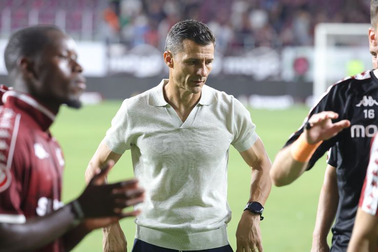 Costel Gâlcă, at the end of the Rapid match - CFR Cluj. Photo: Ionuț Iordache GSP