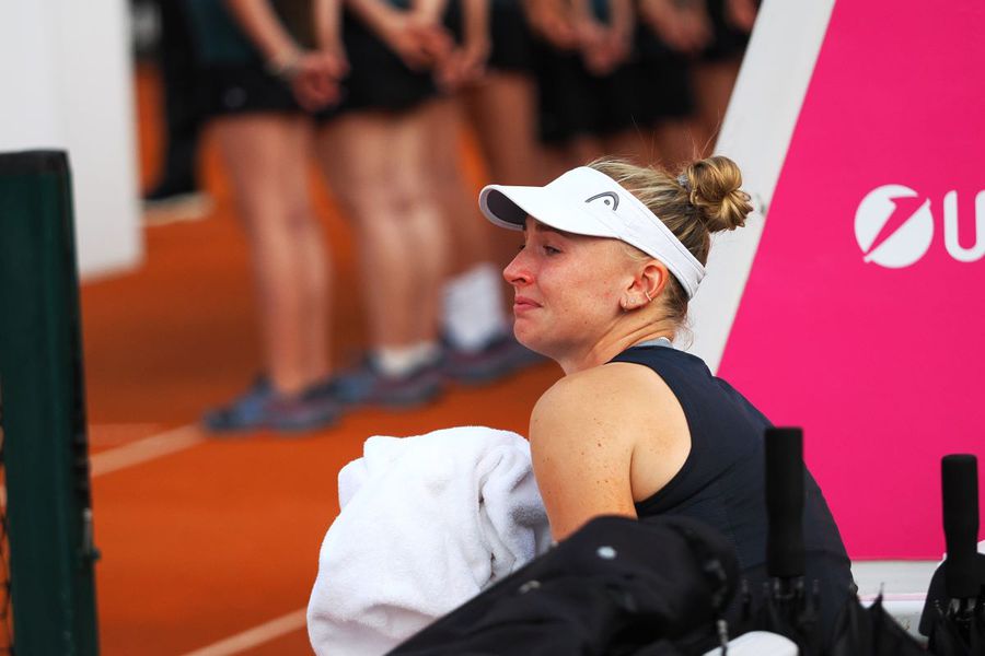 Jil Teichmann, in tears after the final of UniCredit Iași Open Photo: Roxana Fleșeru Irina Begu, after the WTA title with the number 6: