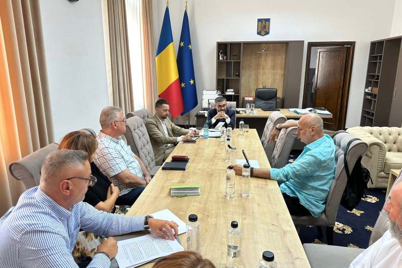 The trade unionists who represent the employees in the pension houses, received at the Ministry of Labor. What are the main claims