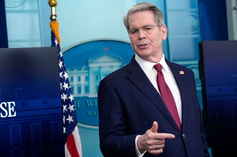 The head of the US Treasury sends to Elon Musk to focus on his business, not politics