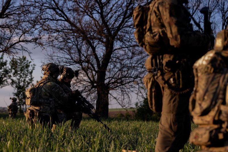 The Russians struck a Ukrainian military base with rockets. The ground forces complain that they could not 