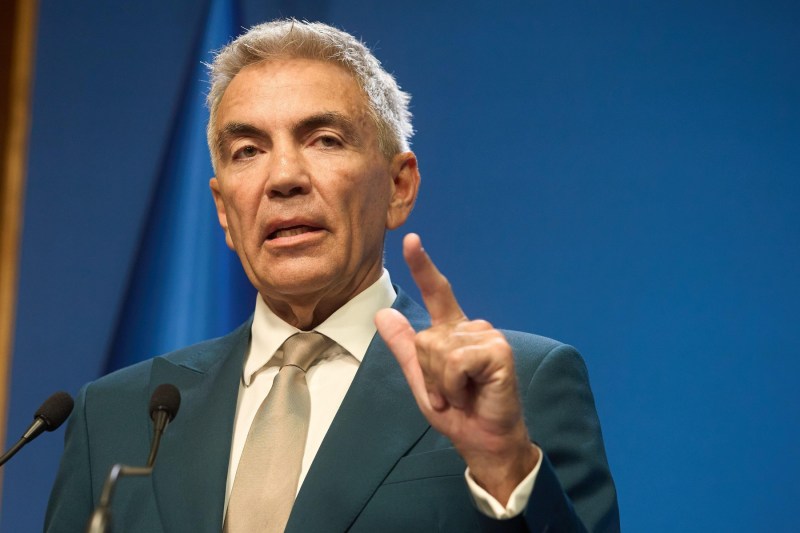 Dragoș Anastasiu asks DNA to present him the 