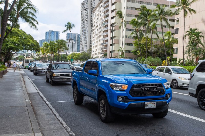 Chaos in Hawaii, under the threat of a 