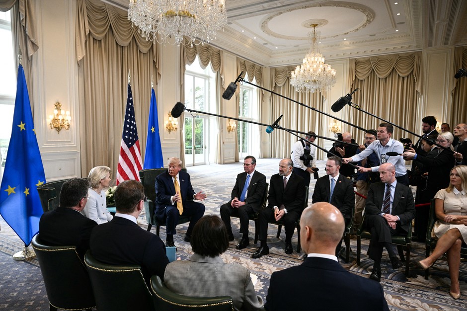 US President Donald Trump and chairwoman of the EC Ursula von der Leyen during a meeting at Turnberry Scotland, July 27, 2025.