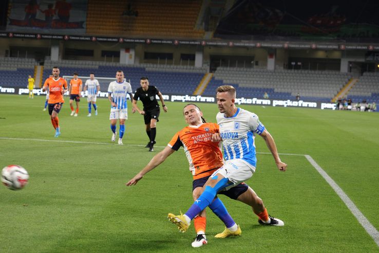 Istanbul Bașakșehir-Craiova University, Tour of the Play-Off of Conference League // Photo: Facebook Univ. Craiova