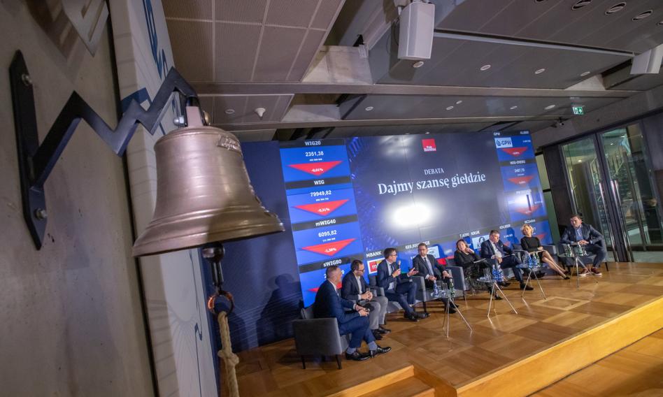 Orlen with a cut off dividend, PKO BP results and a decrease in WIG 20