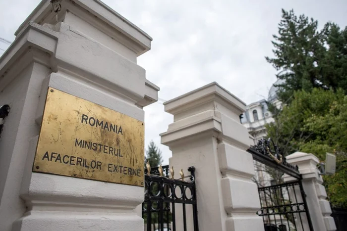 The Romanian state transforms local officials into occasion diplomats / photo source: G4media
