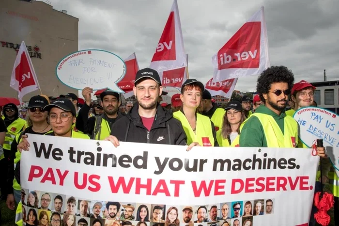 Tiktok Belin employees went out. Photo: Verdi Union