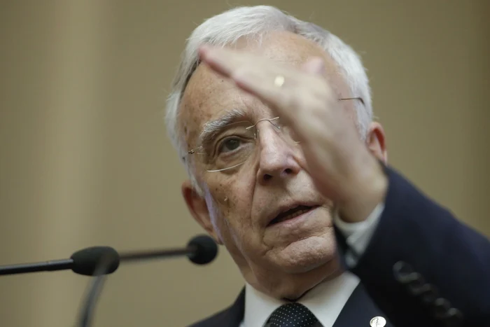 BNR governor, Mugur Isarescu