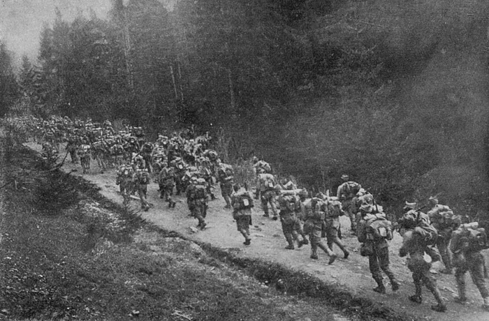 The Romanian Army passes the Carpathians