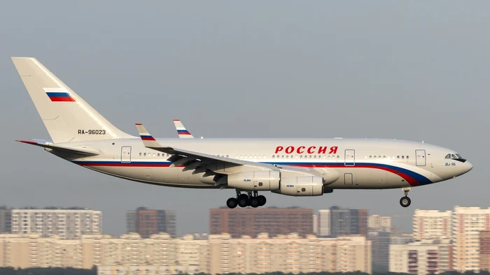 IL-96 Rossia/photo plane: X.