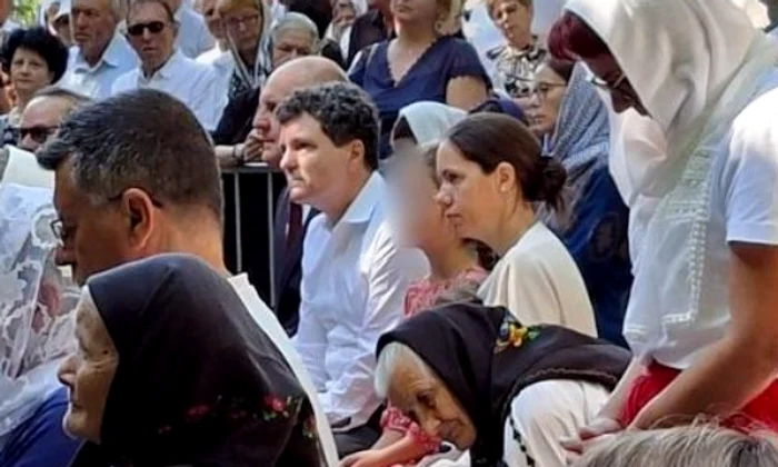 Nicușor Dan participated in the service of the dedication of the Sâmbăta de Sus Photo: Facebook