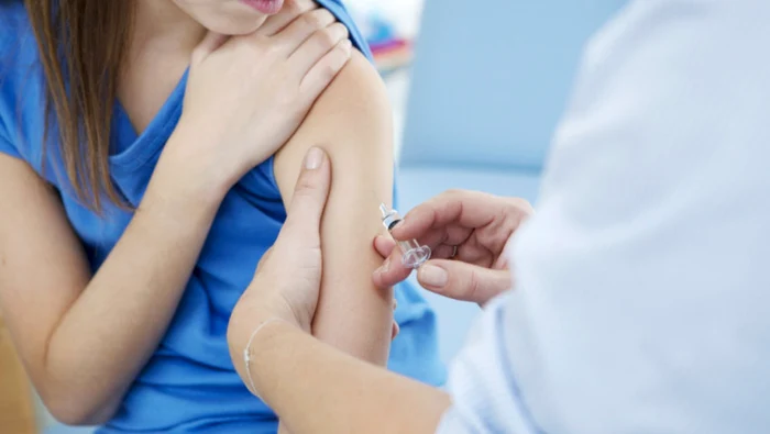 Vaccinul anti-HPV este redus cu 50% pentru femei cu vârsta între 19 și 45 de ani