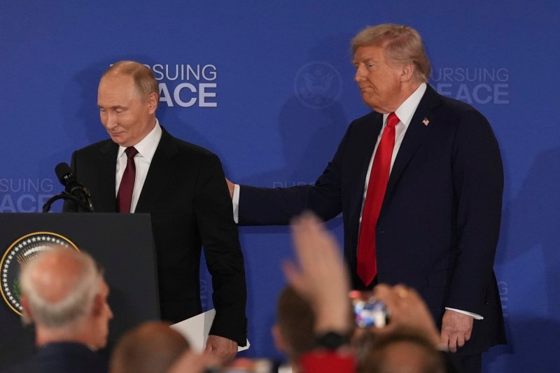 Secret Documents on Putin-Trump Summit were found in a printer of an Anchorage hotel