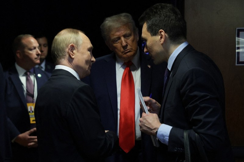 Putin did not have a place at the table of negotiations at the White House, but his voice was still heard. Through which