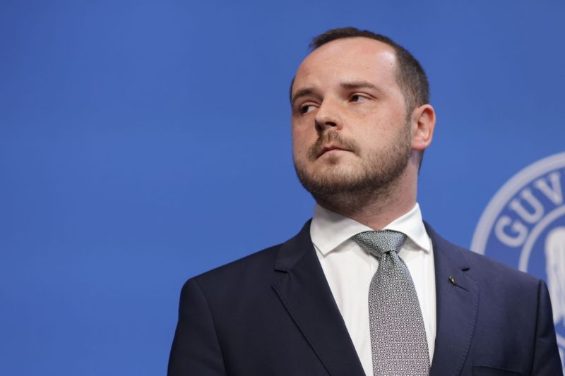 Minister Alexandru Rogobete defends the proposed measures.