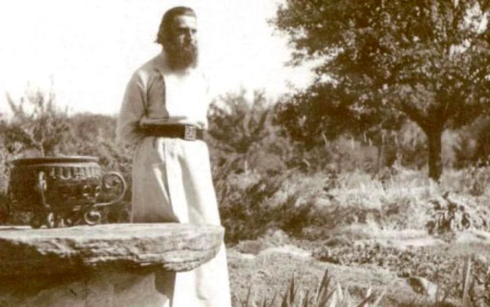 Arsenie Boca in the 1940s. Photo: Daniel Guță. TRUTH