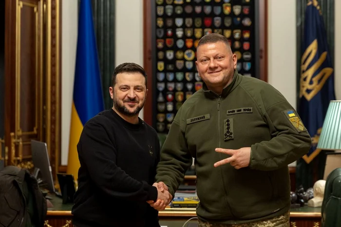 President Volodimir Zelenski and the former supreme commander of the army, Valeri Zlujnîi Photo: X