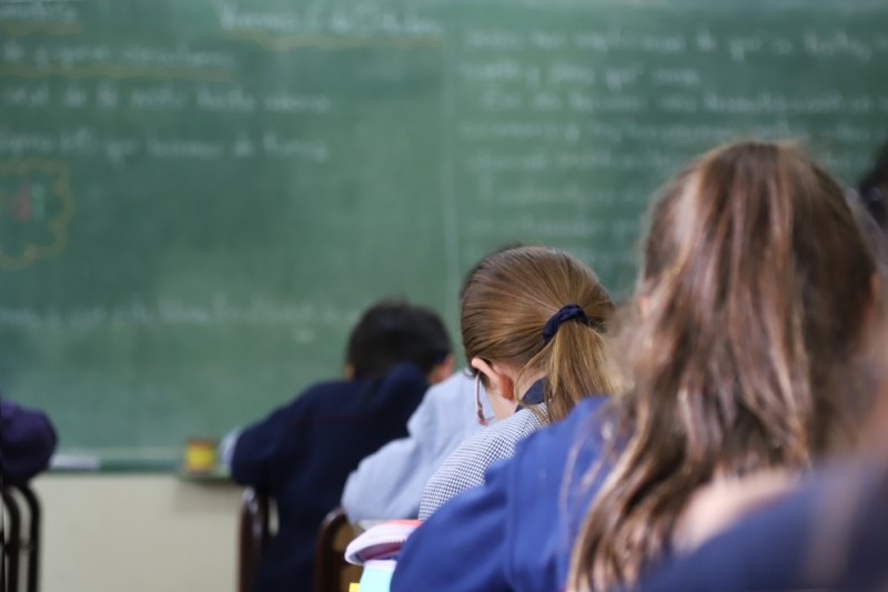 The more the number of classes with simultaneous teaching will increase. Estimation of the Ministry of Education