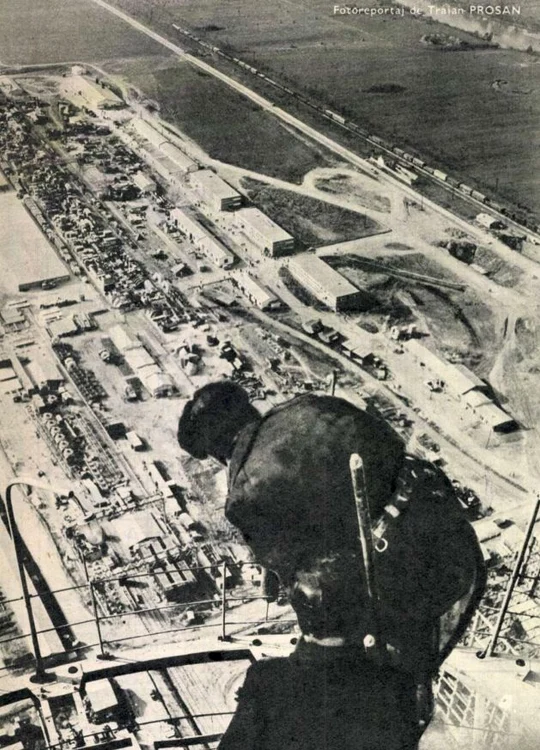 The construction of the Mintia power plant in 1970. Photo: Flacăra