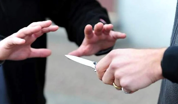 A man stabbed in Bucharest, near Mall Băneasa Photo: Archive