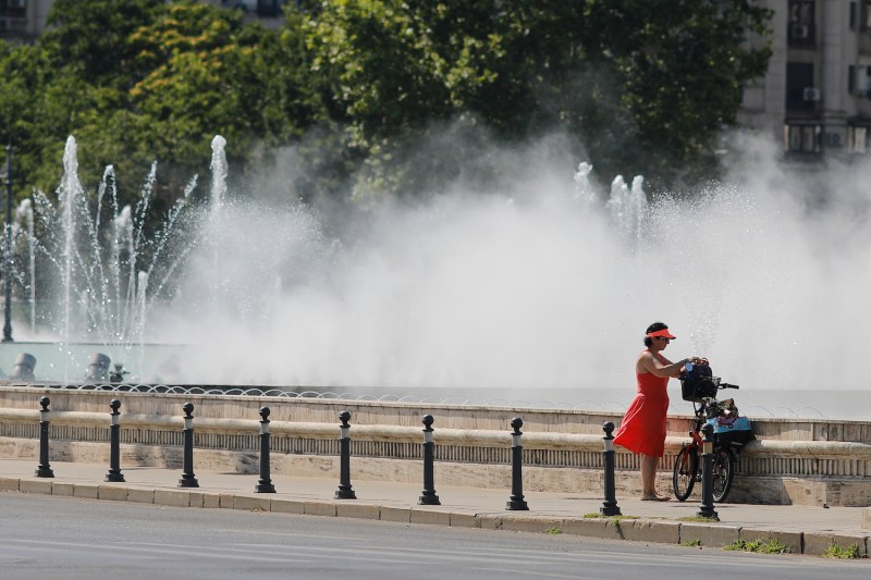 The heat is back in Bucharest and other counties in the South. How hot it will be Saturday