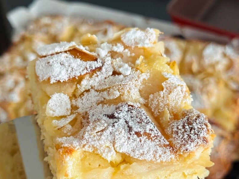 Add this to flour - and the apple cake will turn out to be incredibly tasty and magnificent. Simple recipe