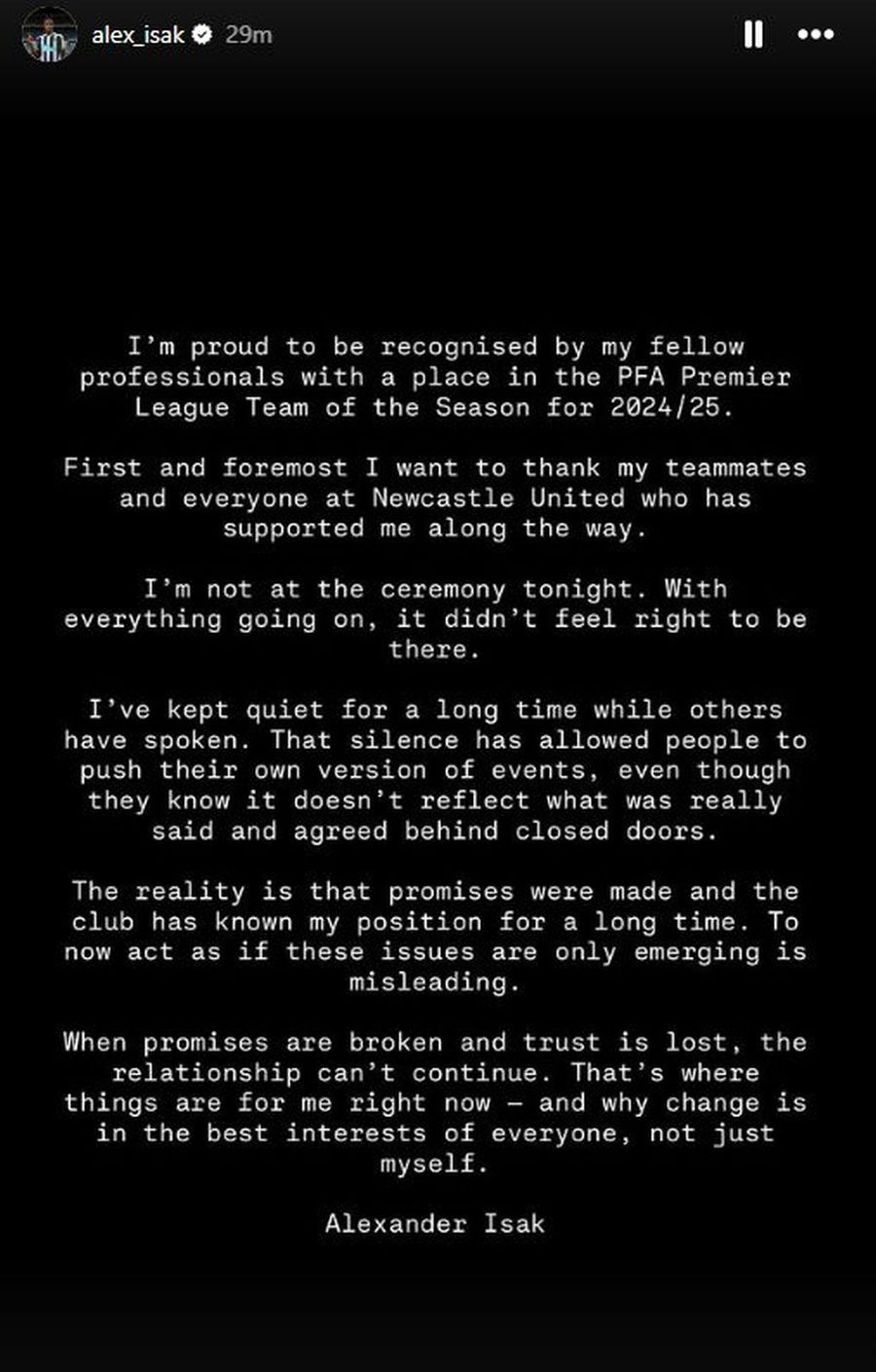 Photo source: Instagram Alexander Isak Caught between Newcastle and the offer from Liverpool, Alexander Isak issued a statement: