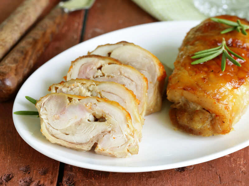 Mix the chicken with this - and the meat roll will turn out perfect and very juicy. Simple recipe