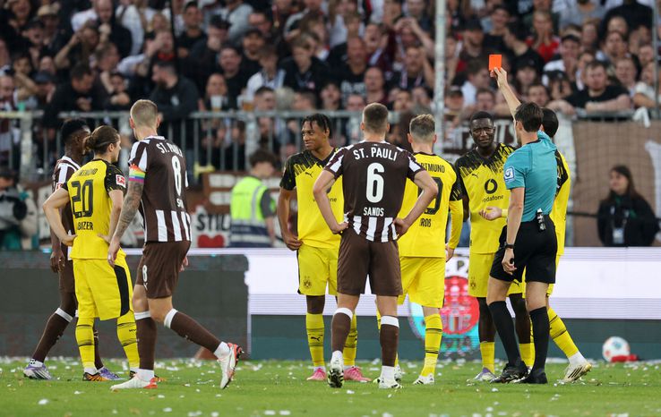 St. Pauli - Borussia Dortmund, in the first stage of the Bundesliga // Photo: Getty Images