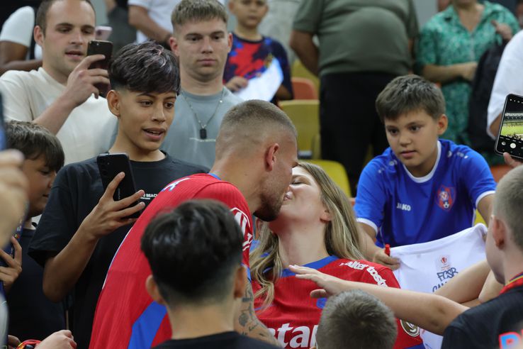 Exciting moments on the National Arena with Daniel Bîrligea and Antonia Salanță. Photo: Ionuț Iordache (gsp.ro)