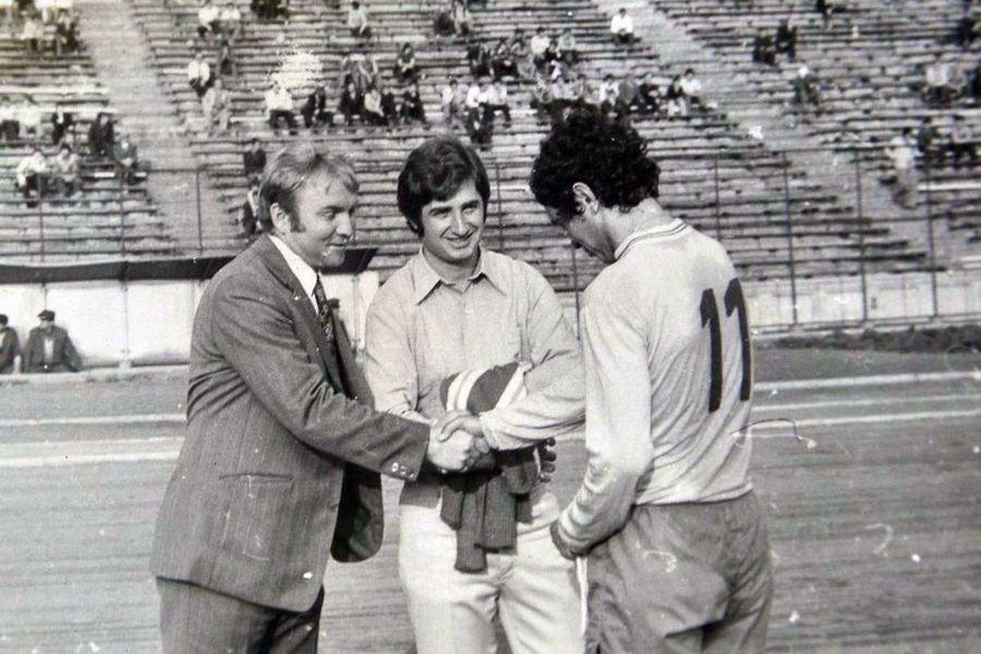 Viorel Mateianu, Nichi Dumitriu and Mircea Lucescu (photo: GSP archive) Basarab Panduru, nervously after seeing in Giulești, brought the interview with Ovidiu Ioanițoaia: