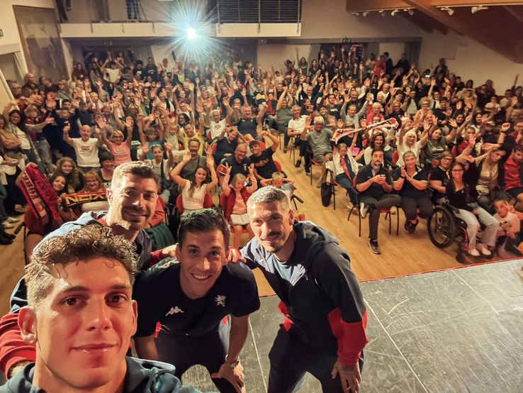 Nicolae Stanciu, in the first internship with Genoa / Photo: X Genoa CFC