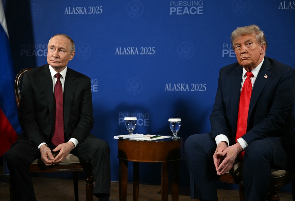 Russian President Vladimir Putin and US President Donald Trump in Anchorage, August 15, 2025.