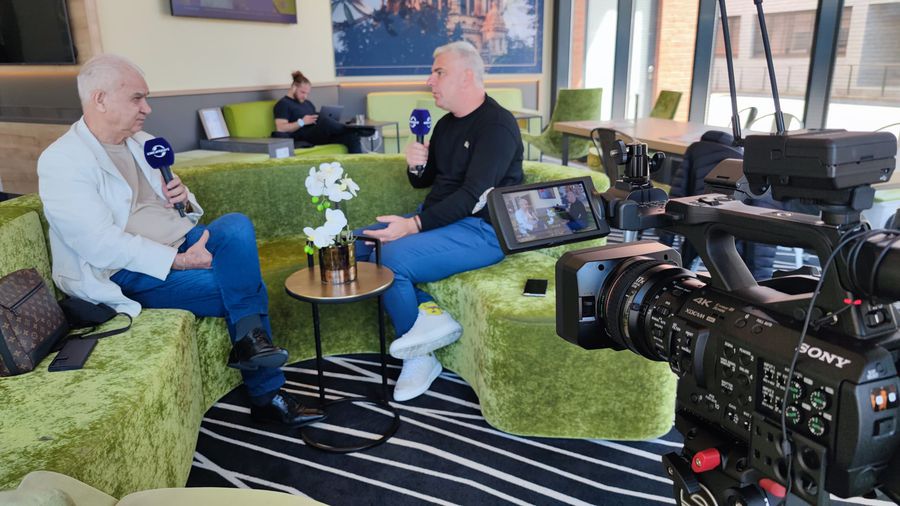 Dan Filoti in an interview with Anghel Iordănescu, former coach in Giulești. Source: Facebook/Dan TV moderator, witness for Rapid at Tas to not give the money to Craiova! »