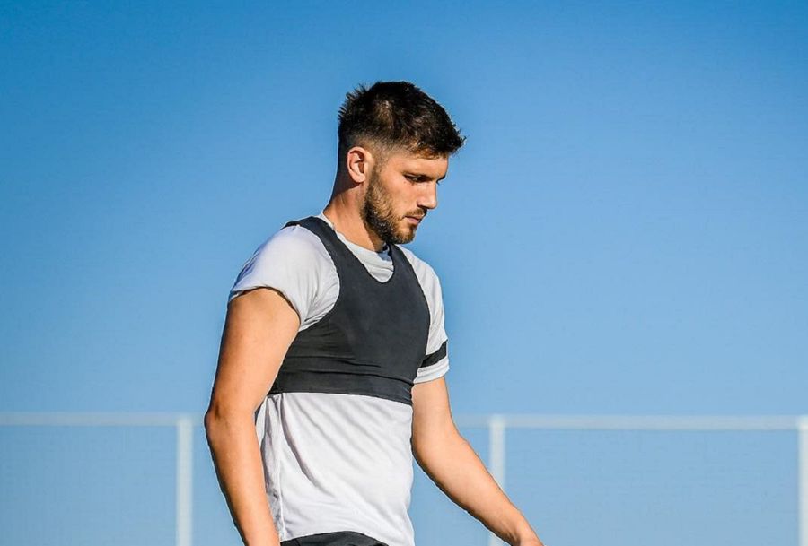 Paul Iacob trains alone at Rapid A new offer for Paul Iacob »The Superliga Club guarantees that he will be a basic player