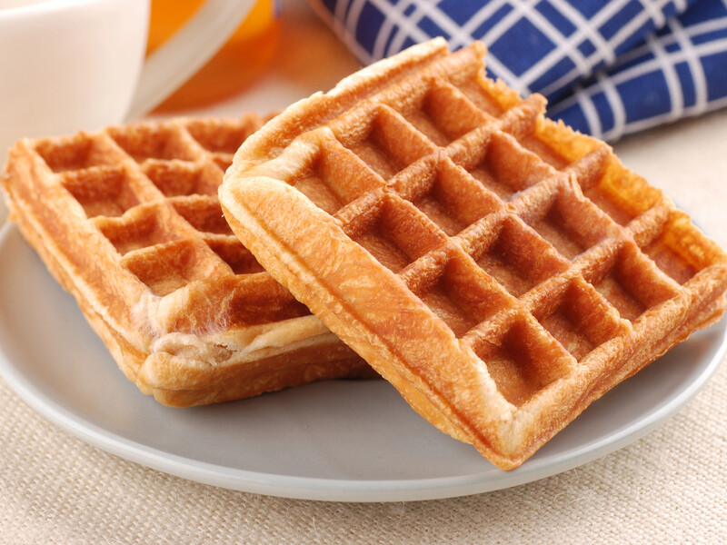 Make such a dough - and waffles will turn out very tender and tasty. Fast recipe