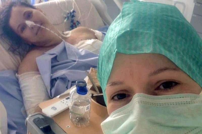 Alina and Lavinia at Belgium / Photo Hospital: Facebook - Alina Alexandru