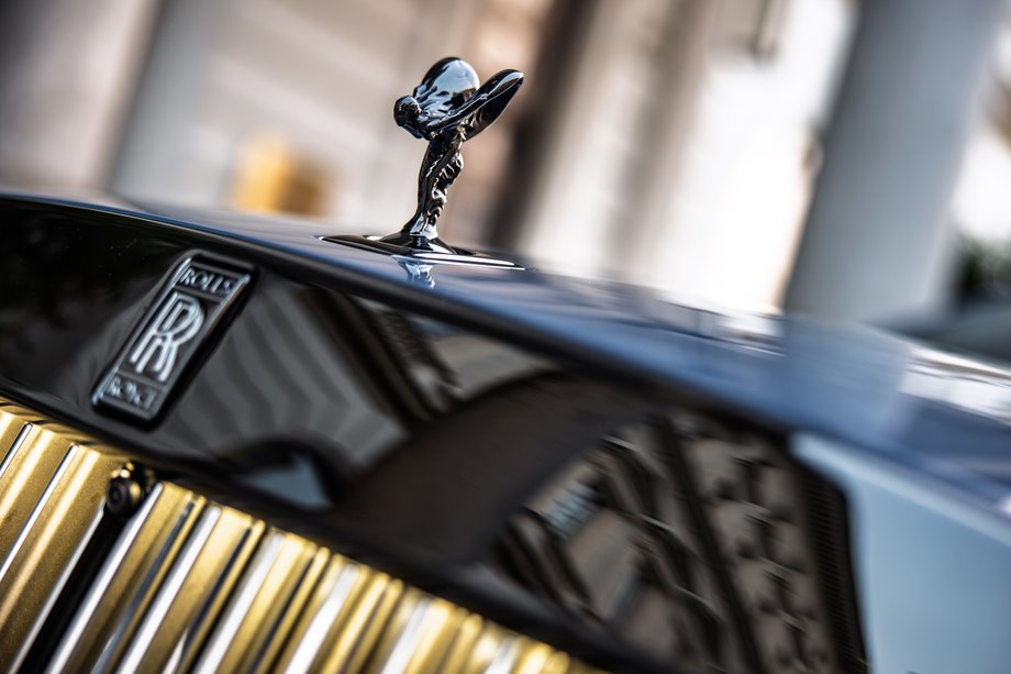 Ghost's tinted details in the Black Badge series