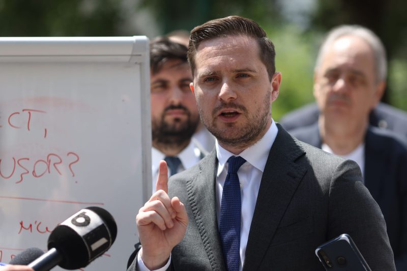 The interim mayor believes that the entire coalition, including the PSD, should support a common candidate for the capital.