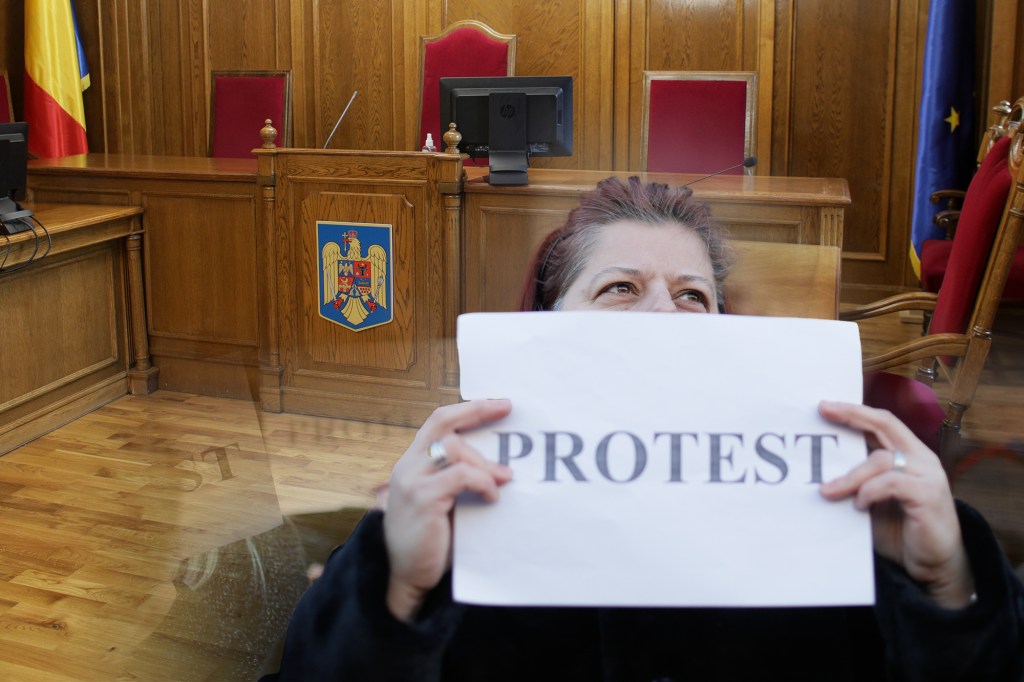Protest of magistrates, illustrative photos. Collage: Ion Mateș / Hotnews. Photo: Inquam Photos / Octav Ganea and George Călin