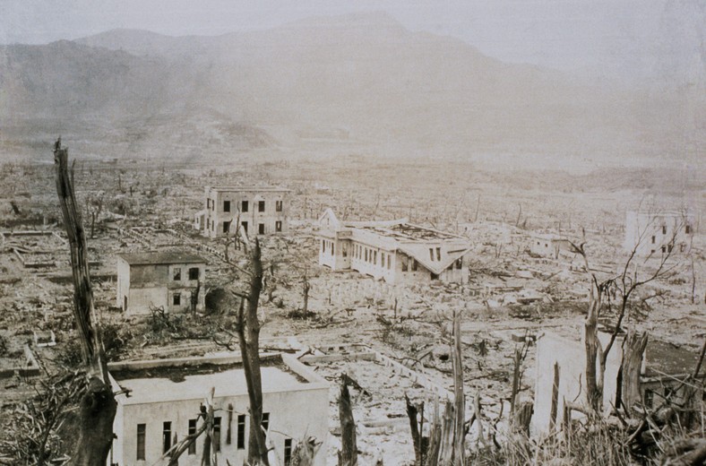 This was what the Japanese city of Nagasaki looked like after an atomic attack