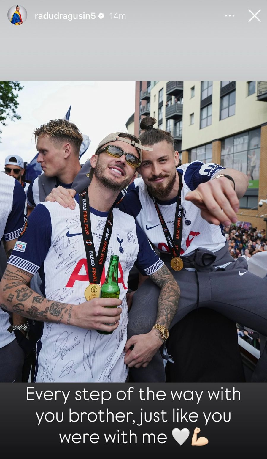 Radu Drăgușin's message to the teammate James Maddison Radu Drăgușin's message to James Maddison »The English International will stay 6-7 months