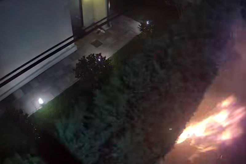 Video the house of a mayor from Moldova, attacked with an explosive: 