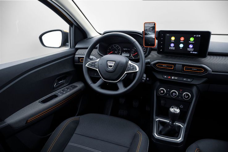 Images with the new Dacia Sandero