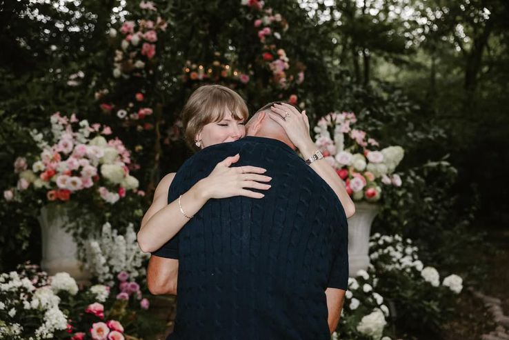 Travis Kelce and Taylor Swift/Photo: Instagram (Travis Kelce)