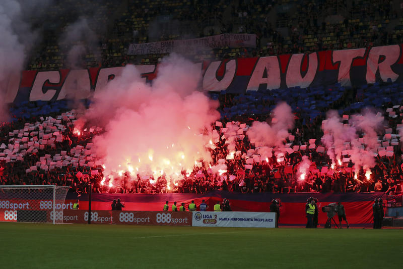 CSA Steaua Bucuresti and its fans, photo: Inquam Photos / Stefan Constantin