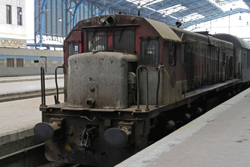 Video railway catastrophe in Egypt. Three people died after seven wagons