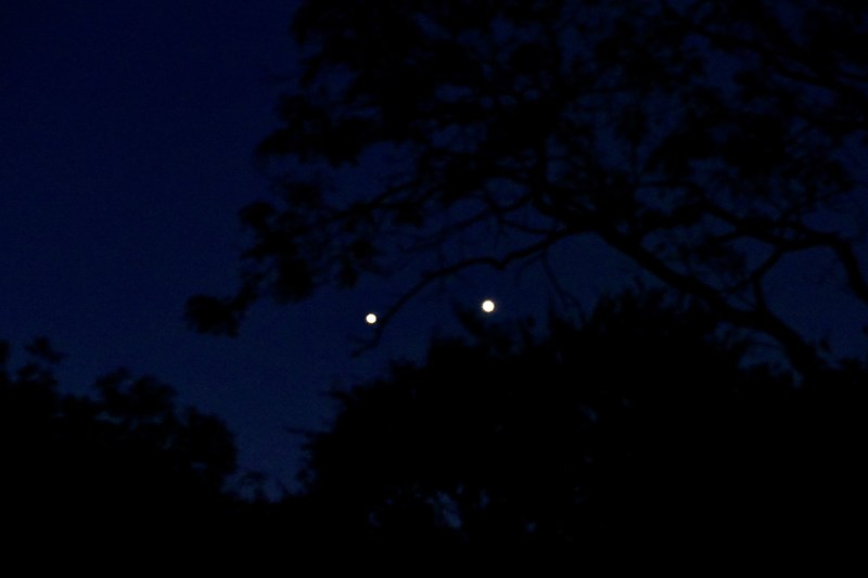 Wave of notifications regarding the appearance of UFOs in Germany. The explanation provided by the authorities